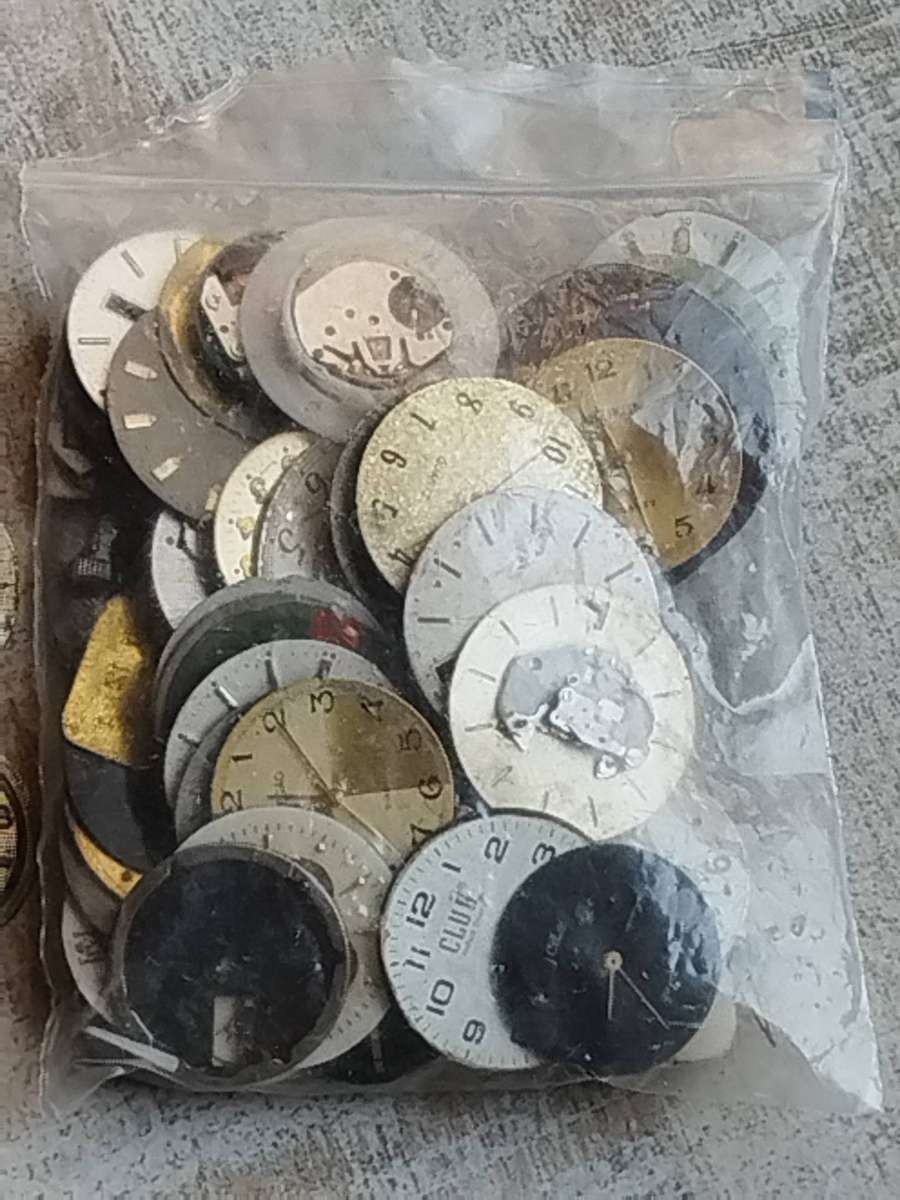 BULKLOT  EX-WATCHMAKERS VINTAGE WATCH DIALS - BIDDING FOR ALL