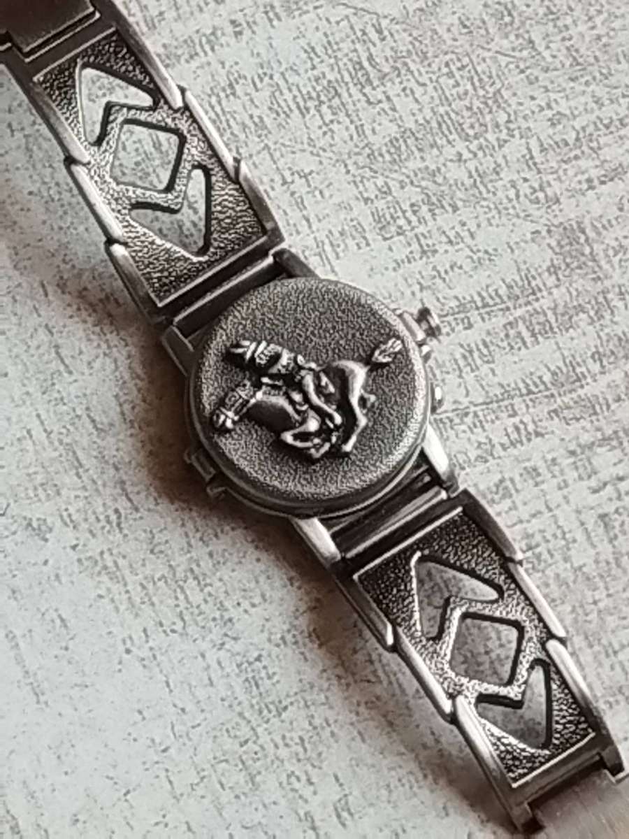 LADIES ZEBA ALL STEEL WATCH IN EXCELLENT WORKING CONDITION