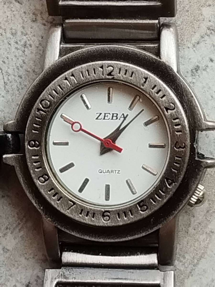 LADIES ZEBA ALL STEEL WATCH IN EXCELLENT WORKING CONDITION