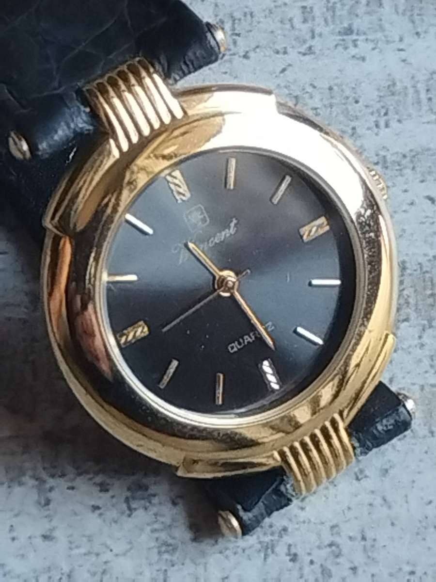 LADIES WINCENT GOLD WATCH IN EXCELLENT WORKING CONDITION