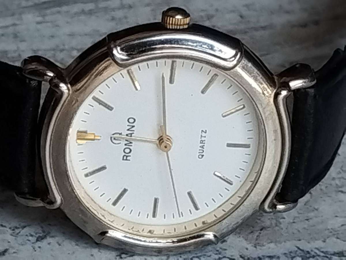 MENS ROMANO WATCH IN EXCELLENT WORKING CONDITION