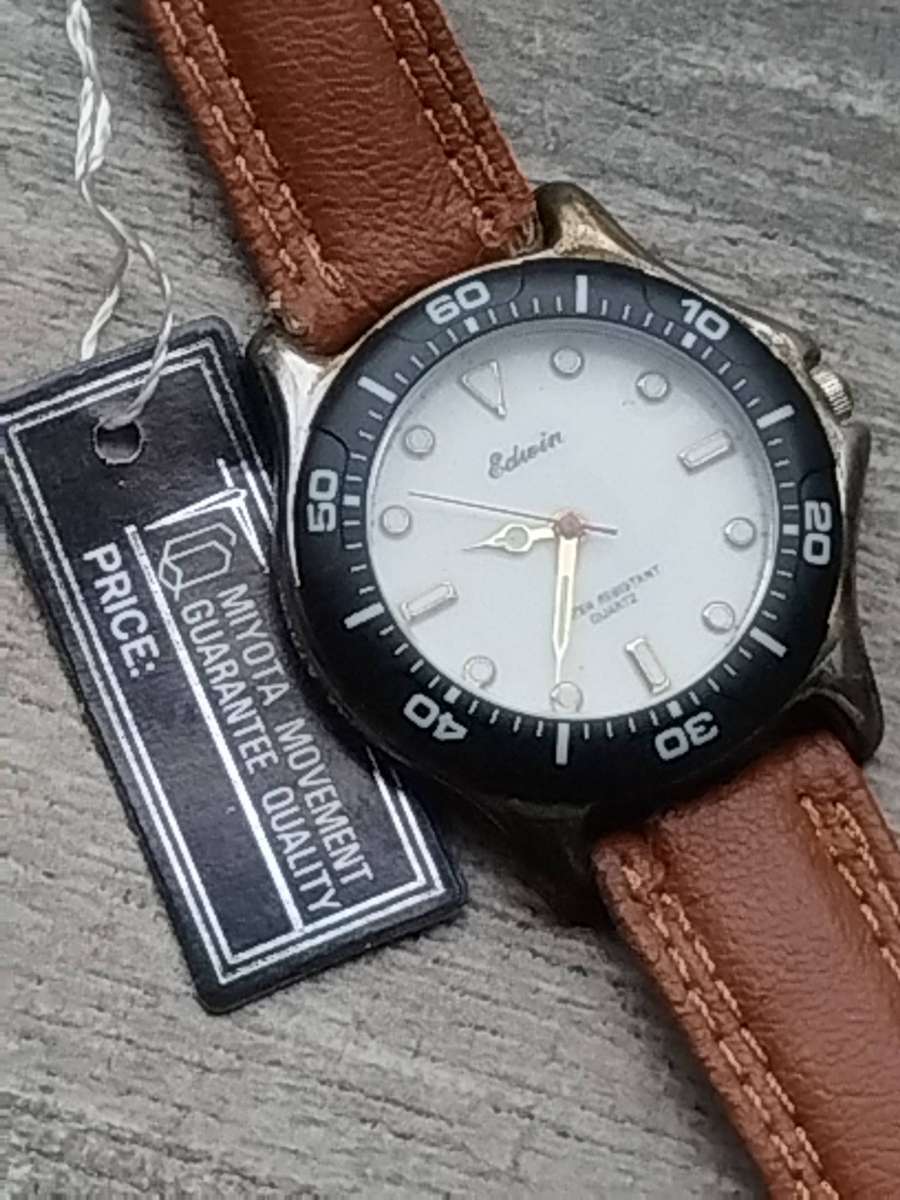 MENS EDWIN SPORTS WATCH WITH ROTATING BEZEL IN EXCELLENT WORKING CONDITION