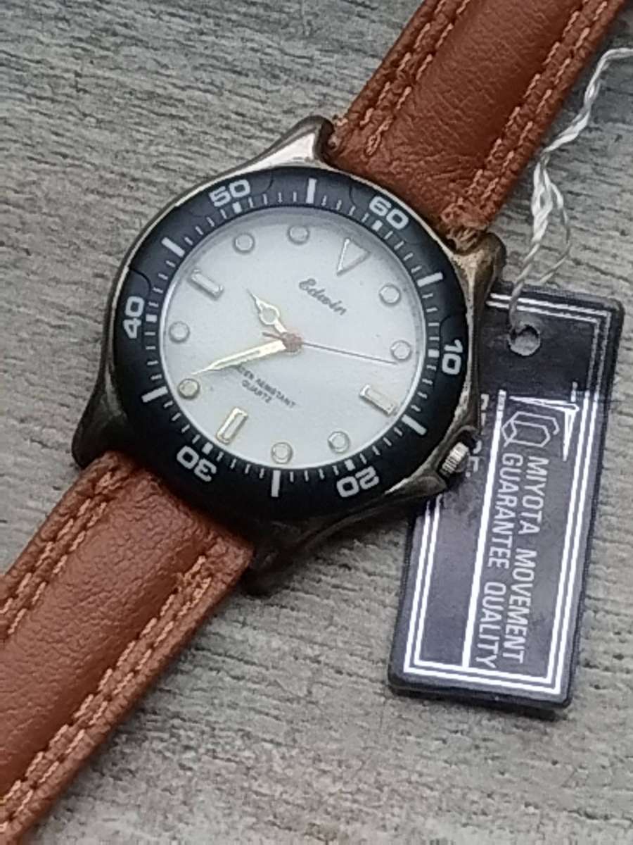 MENS EDWIN SPORTS WATCH WITH ROTATING BEZEL IN EXCELLENT WORKING CONDITION