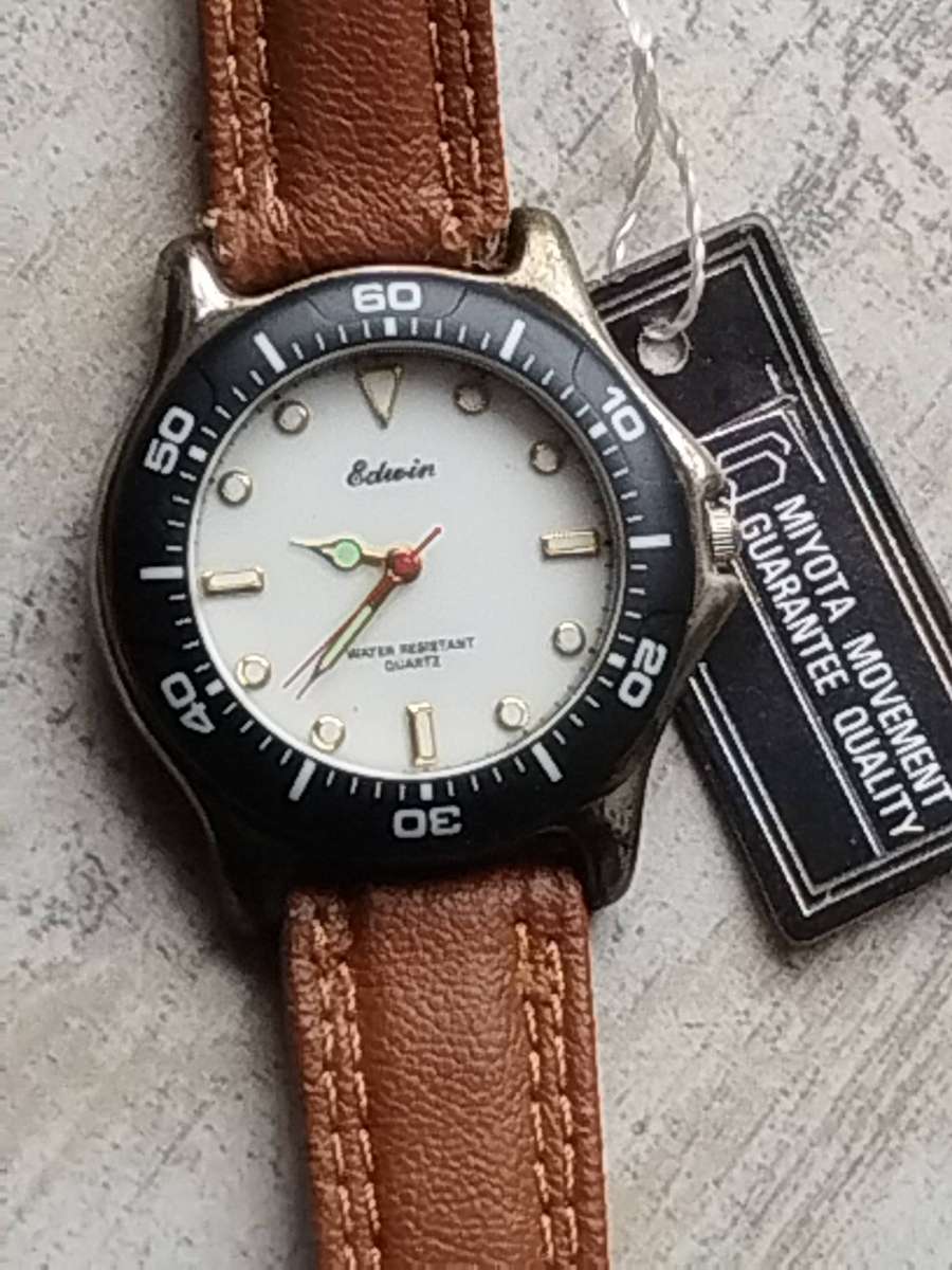 MENS EDWIN SPORTS WATCH WITH ROTATING BEZEL IN EXCELLENT WORKING CONDITION