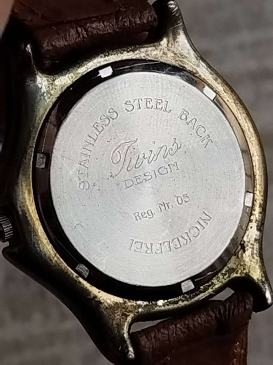 MENS EDWIN SPORTS WATCH WITH ROTATING BEZEL IN EXCELLENT WORKING CONDITION