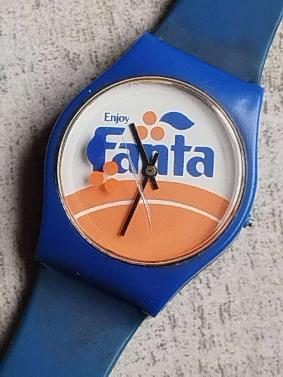 MENS VINTAGE FANTA COLLECTABLE WATCH IN EXCELLENT WORKING CONDITION - READ DESCRIPTION