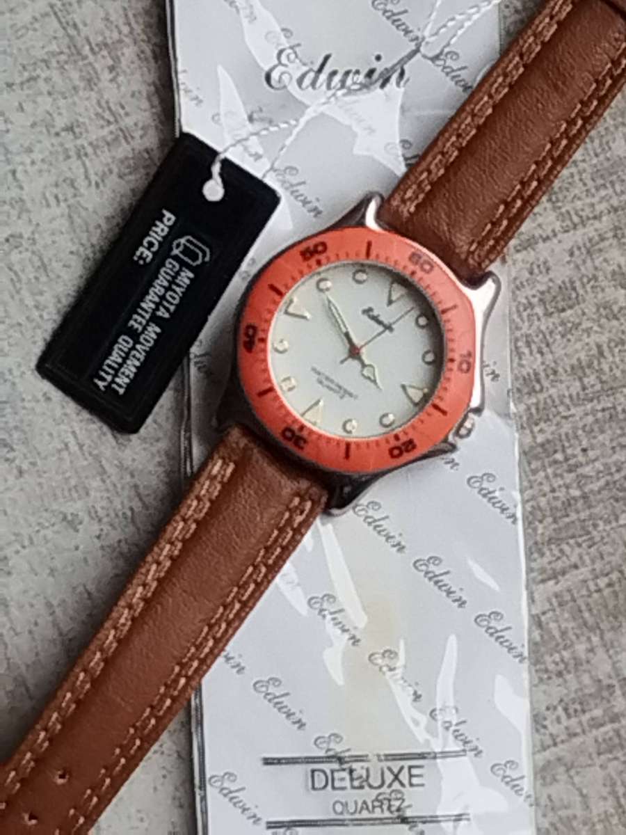 MENS EDWIN SPORTS WATCH WITH ROTATING BEZEL IN EXCELLENT WORKING CONDITION