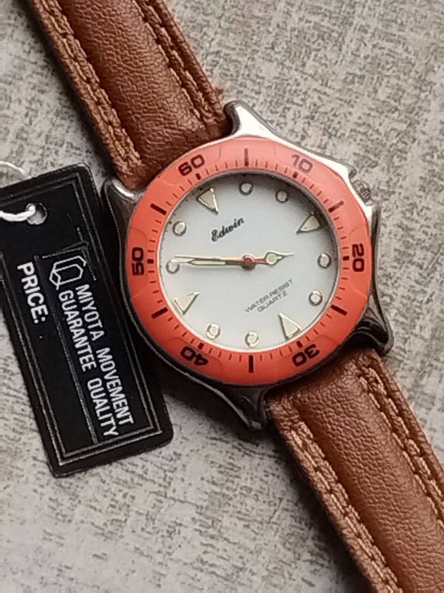 MENS EDWIN SPORTS WATCH WITH ROTATING BEZEL IN EXCELLENT WORKING CONDITION