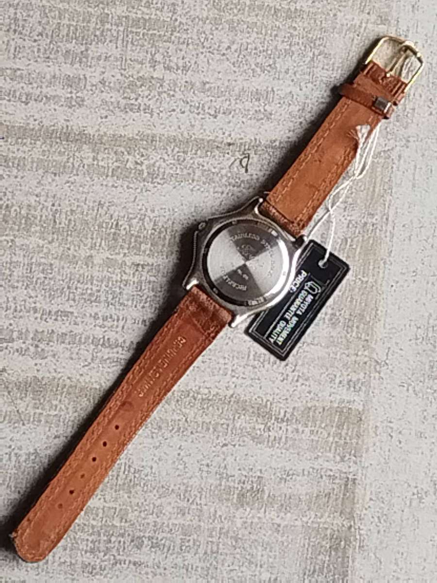 MENS EDWIN SPORTS WATCH WITH ROTATING BEZEL IN EXCELLENT WORKING CONDITION