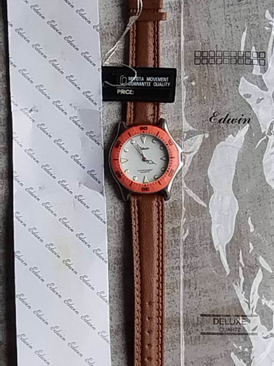 MENS EDWIN SPORTS WATCH WITH ROTATING BEZEL IN EXCELLENT WORKING CONDITION