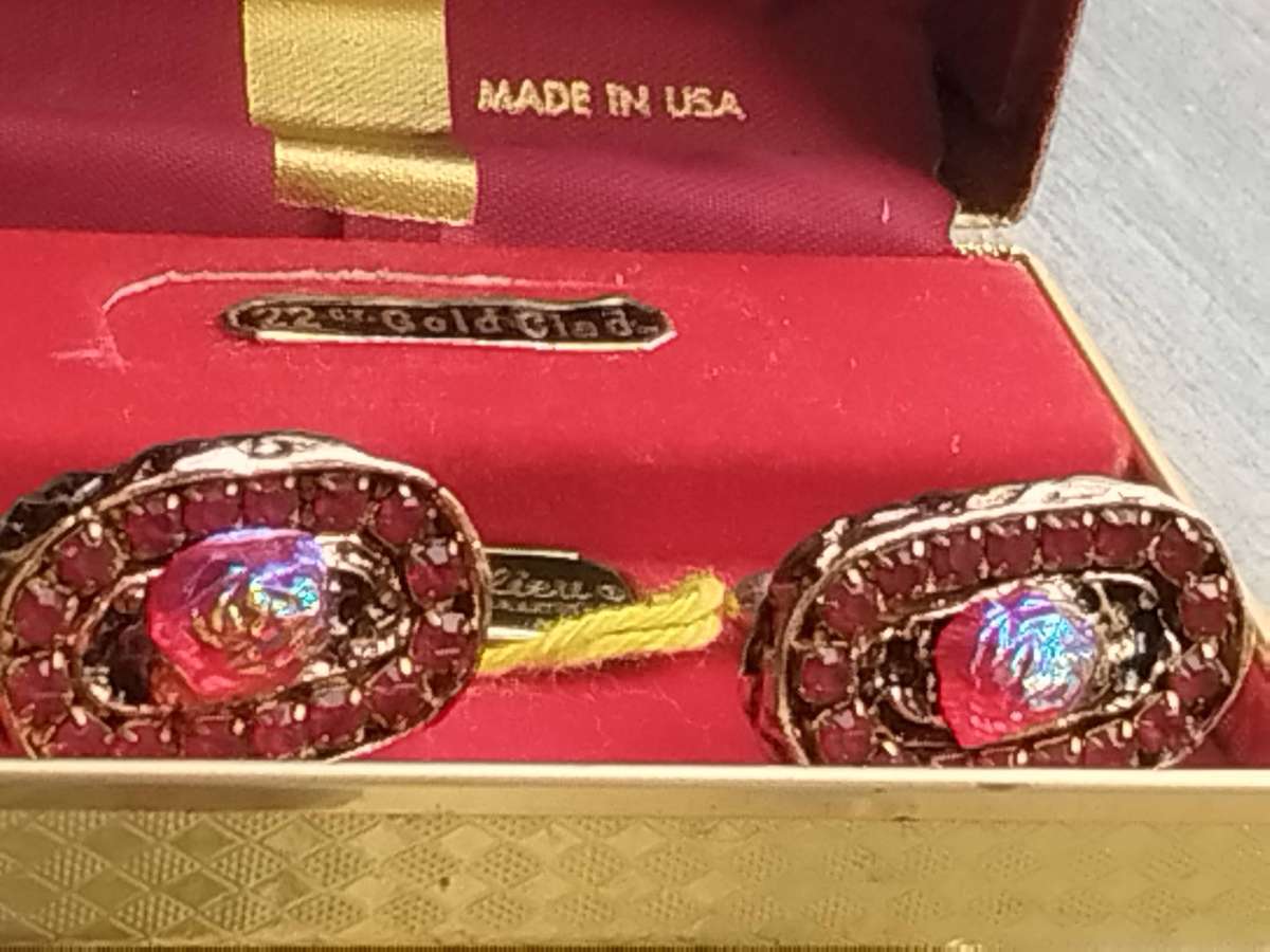 MENS VINTAGE CUFFLINKS 22CT GOLD CLAD MADE IN THE USA