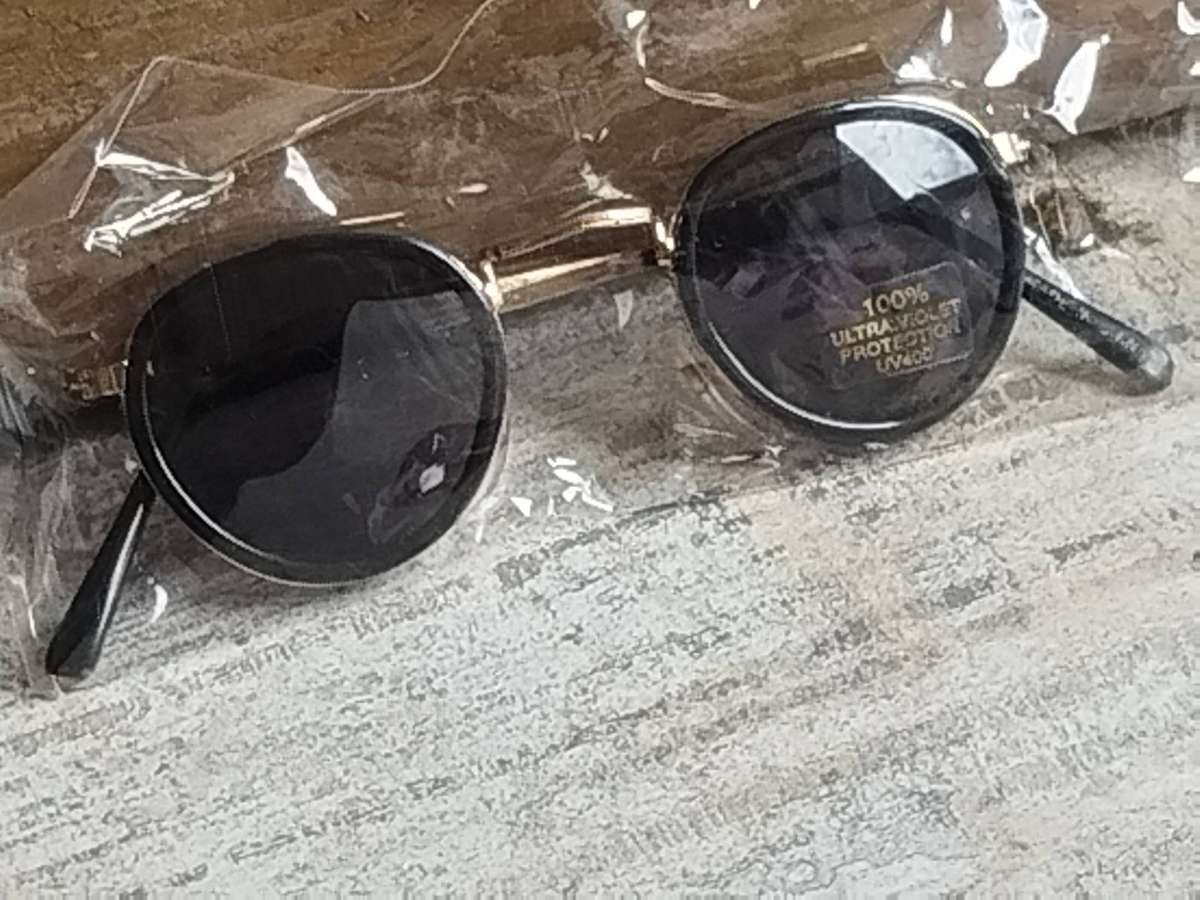 NEW KIDDIES/TEENAGERS SUNGLASSES WITH UV400 ULTRA VIOLENT PROTECTION