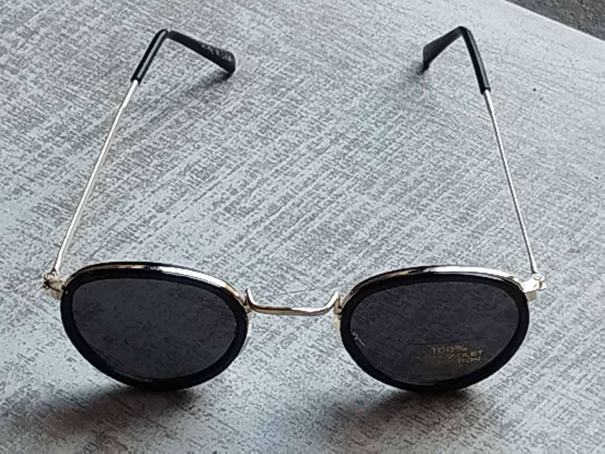 NEW KIDDIES/TEENAGERS SUNGLASSES WITH UV400 ULTRA VIOLENT PROTECTION