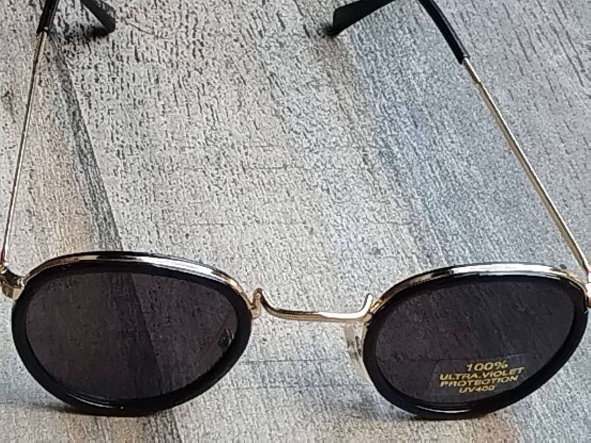 NEW KIDDIES/TEENAGERS SUNGLASSES WITH UV400 ULTRA VIOLENT PROTECTION