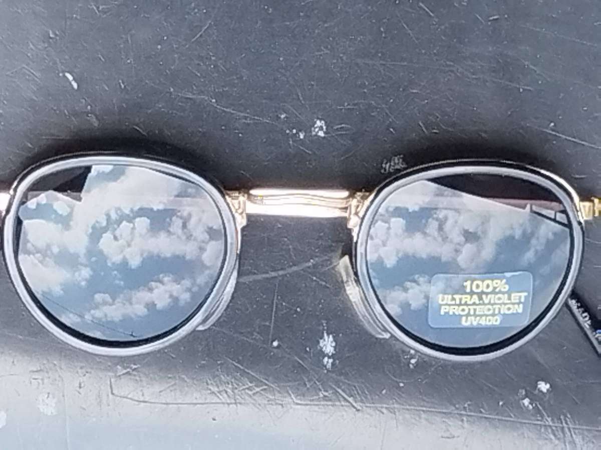 NEW KIDDIES/TEENAGERS SUNGLASSES WITH UV400 ULTRA VIOLENT PROTECTION