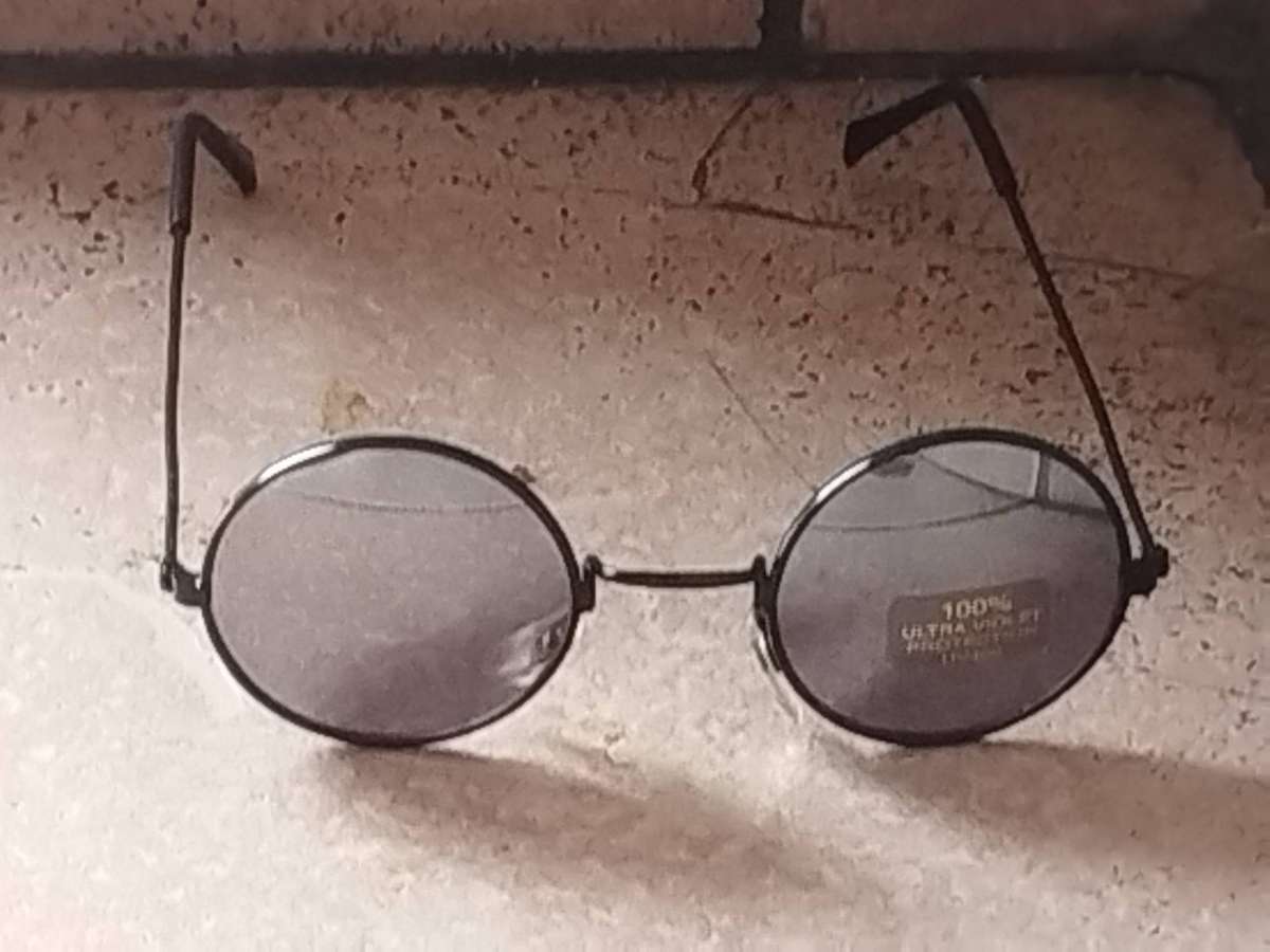 KIDDIES/TEENAGERS SUNGLASSES WITH UV400 ULTRA VIOLET PROTECTION