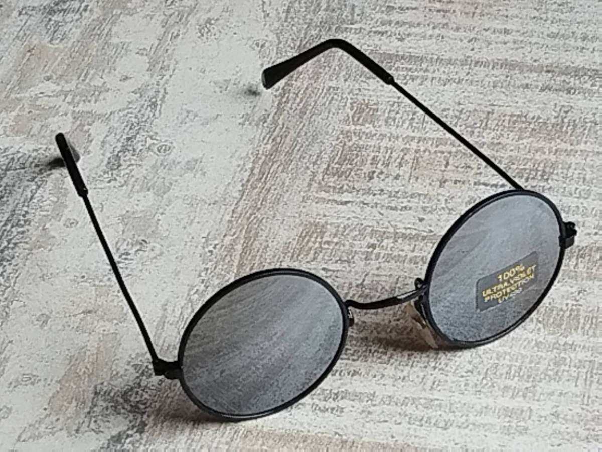 KIDDIES/TEENAGERS SUNGLASSES WITH UV400 ULTRA VIOLET PROTECTION