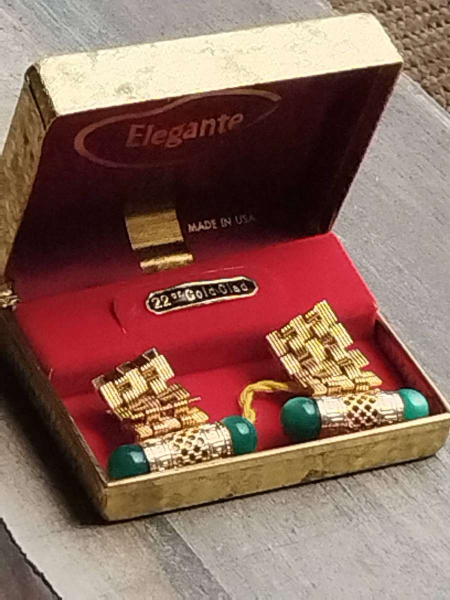 MENS VINTAGE CUFFLINKS 22CT GOLD CLAD MADE IN THE USA IN ORIGINAL DISPLAY BOX