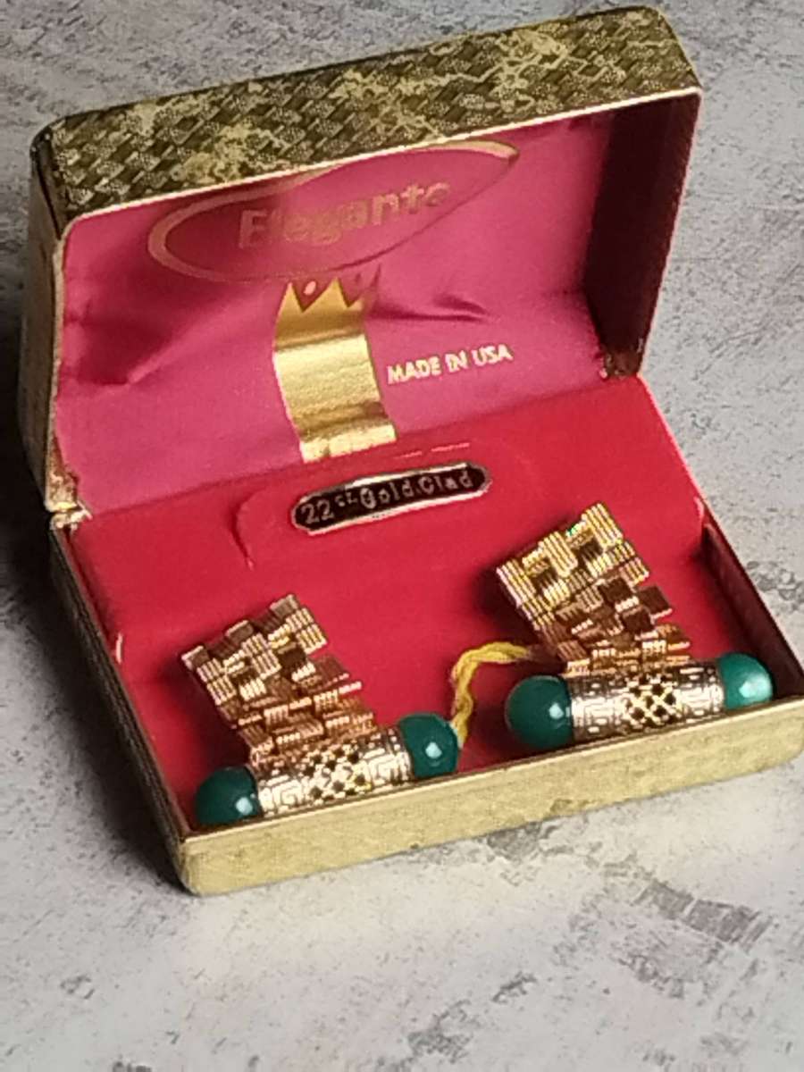 MENS VINTAGE CUFFLINKS 22CT GOLD CLAD MADE IN THE USA IN ORIGINAL DISPLAY BOX