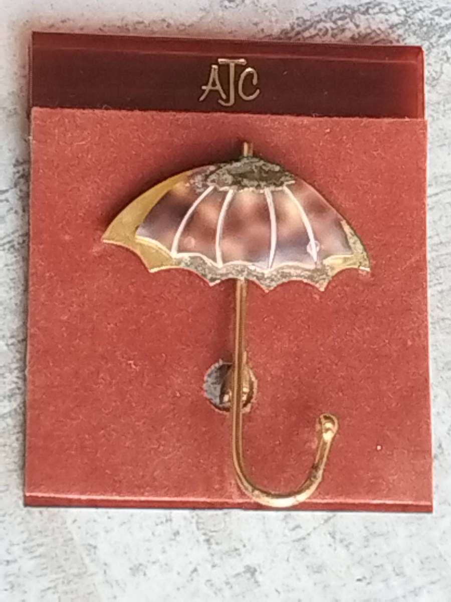 STUNNING LADIES VINTAGE UMBRELLA GOLD PLATED BROOCH