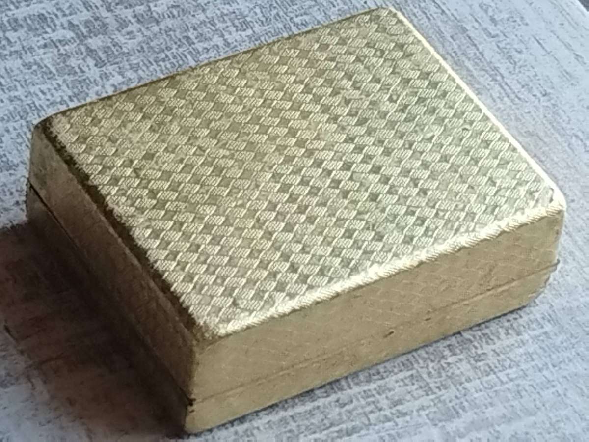 MENS VINTAGE RHODIUM CLAD CUFFLINKS IN ORIGINAL DISPLAY BOX