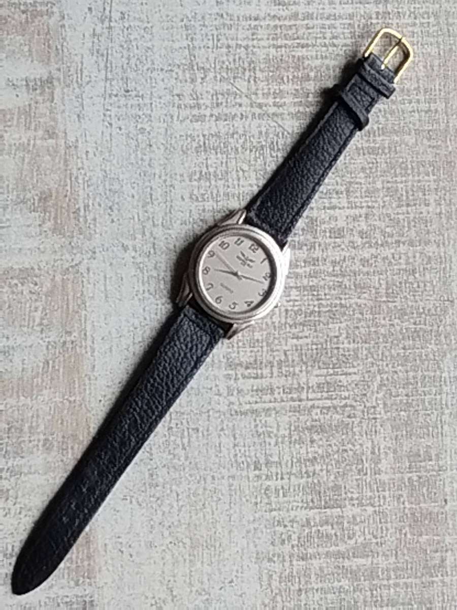 MENS VINTAGE ROMIL & J WATCH IN EXCELLENT WORKING CONDITION