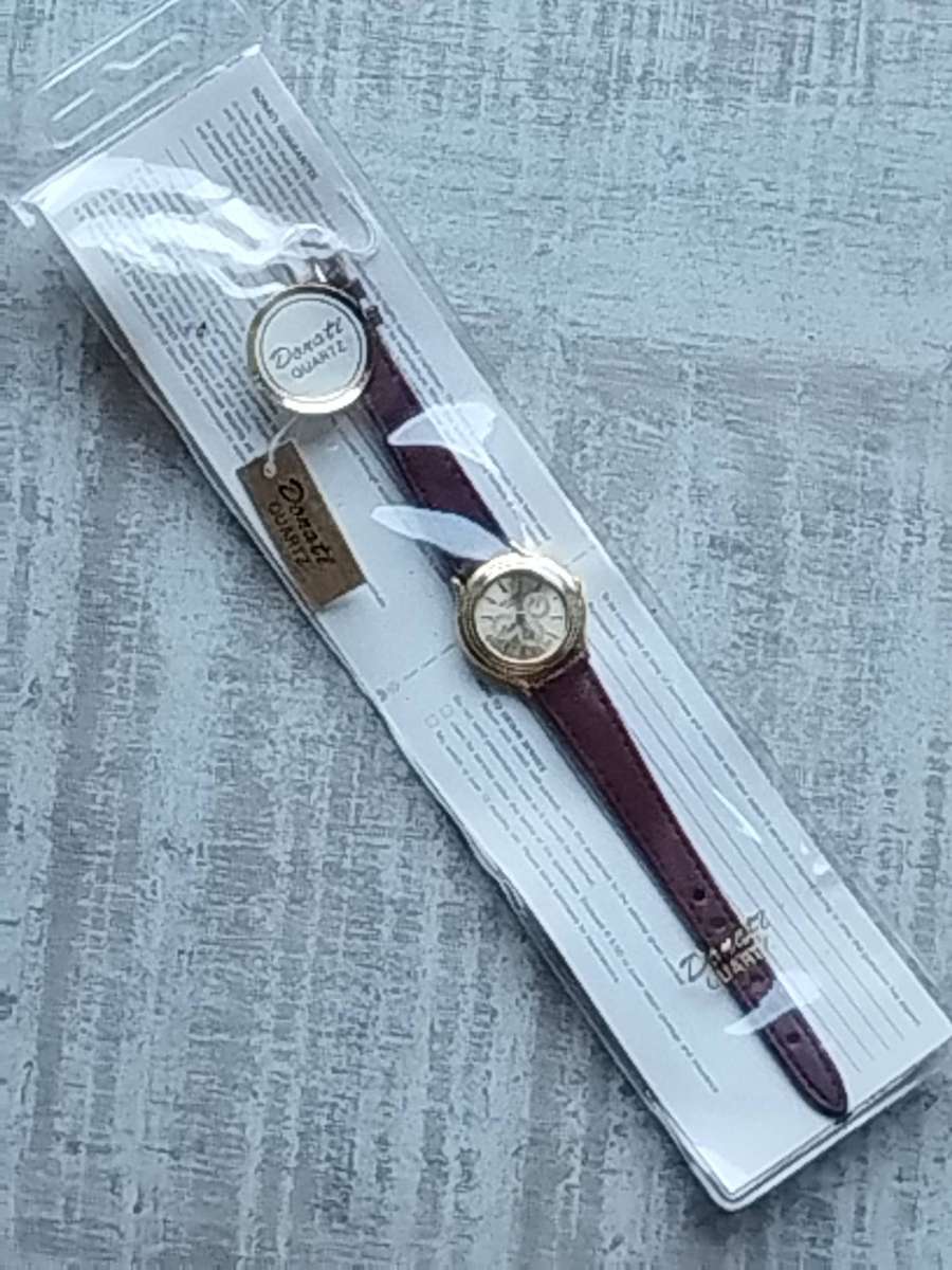 LADIES GOLD DONATI WATCH IN EXCELLENT WORKING CONDITION