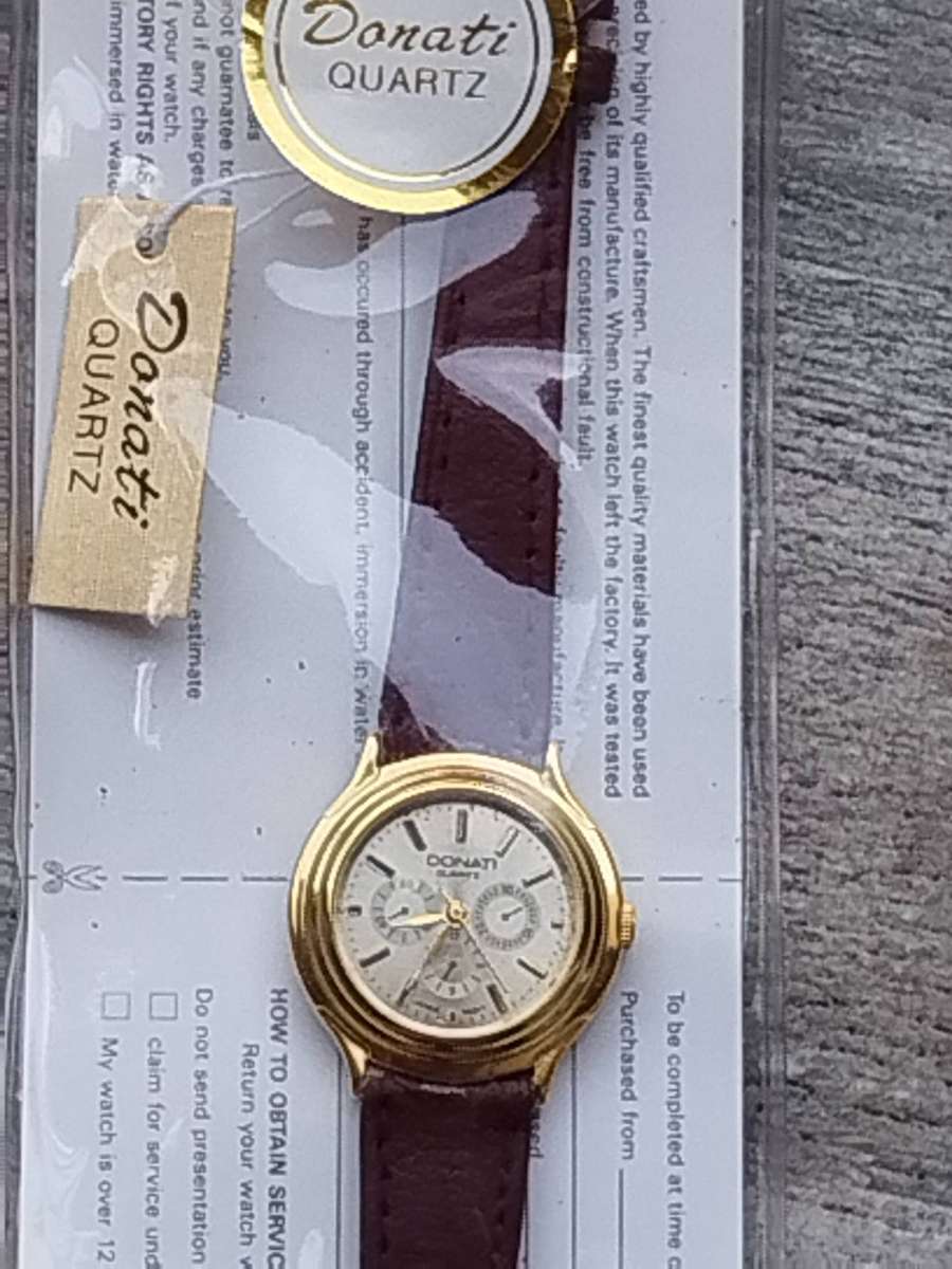LADIES GOLD DONATI WATCH IN EXCELLENT WORKING CONDITION