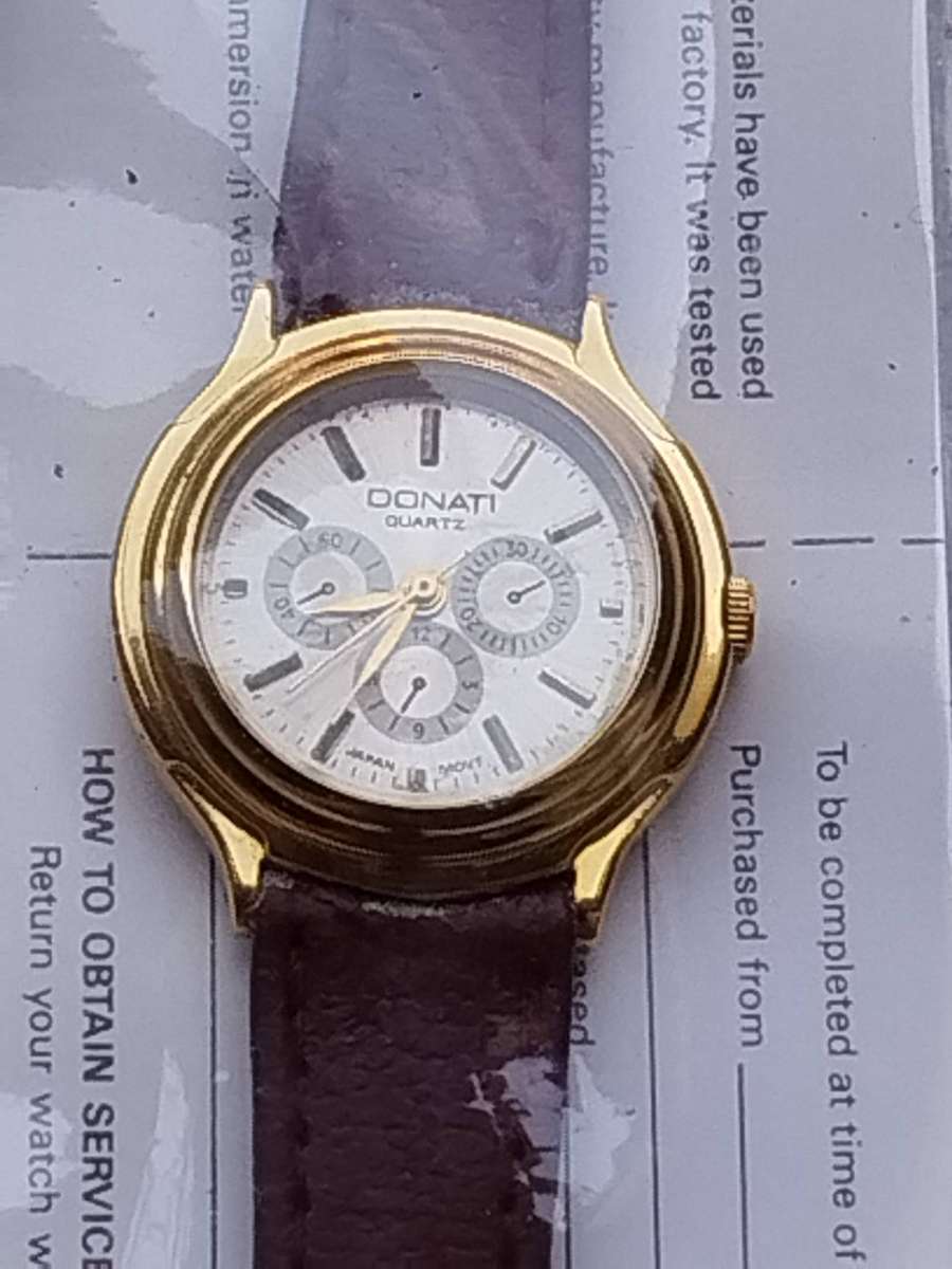 LADIES GOLD DONATI WATCH IN EXCELLENT WORKING CONDITION
