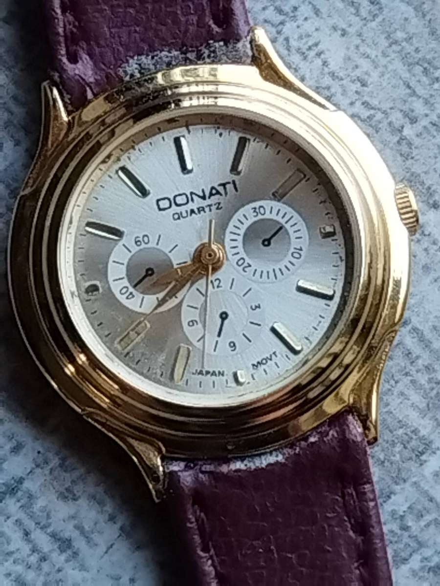 LADIES GOLD DONATI WATCH IN EXCELLENT WORKING CONDITION