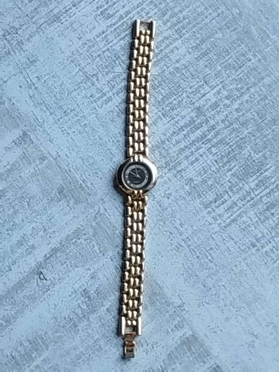 LADIES WESTAR GOLD WATCH IN EXCELLENT WORKING CONDITION