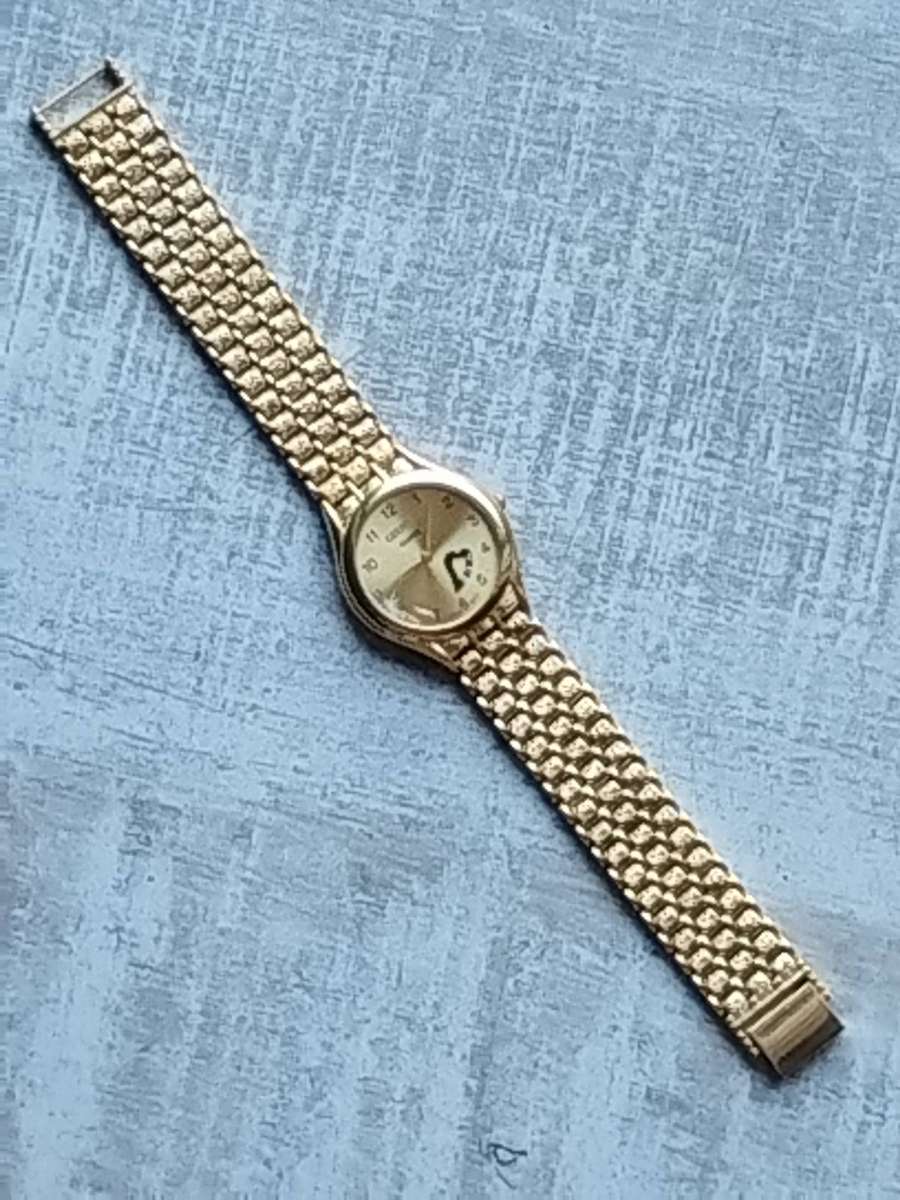 MENS VINTAGE CITIZEN GOLD WATCH IN EXCELLENT WORKING CONDITION