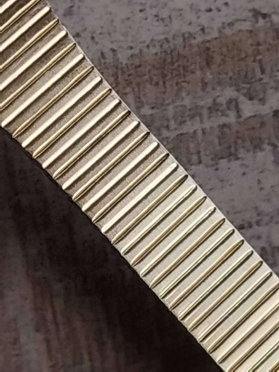 MENS VINTAGE DIGITAL WATCH WITH GOLD STAINLESS STEEL STRAP