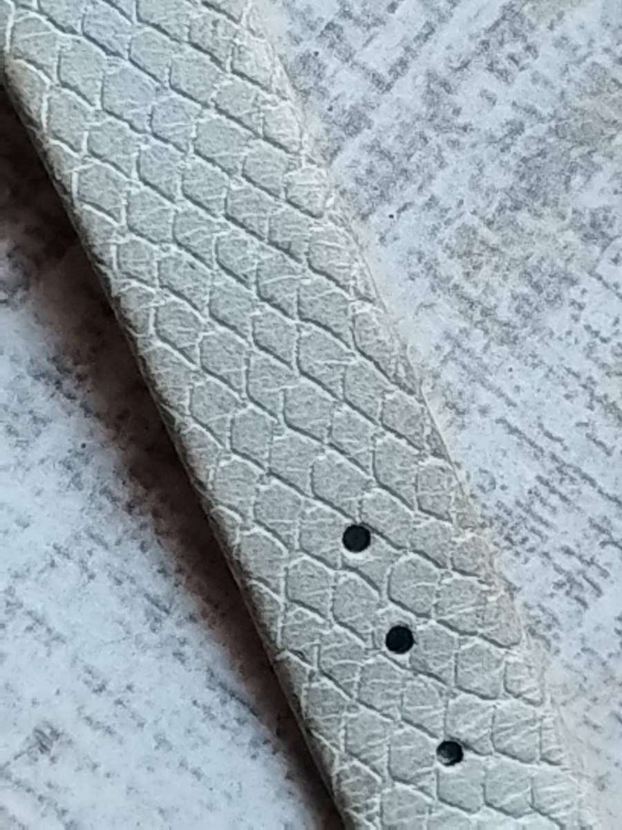 MENS VINTAGE VELLE VALEE GOLD WATCH IN EXCELLENT WORKING CONDITION