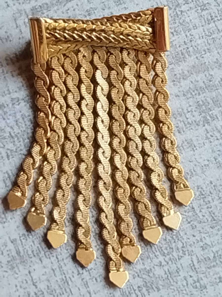 LADIES STUNNING VINTAGE GOLD BROOCH IN GREAT CONDITION