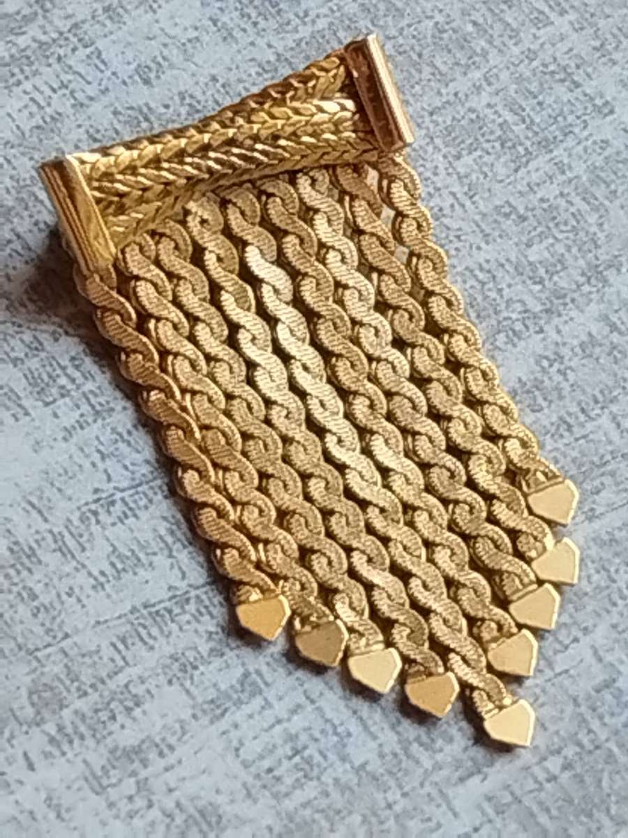 LADIES STUNNING VINTAGE GOLD BROOCH IN GREAT CONDITION