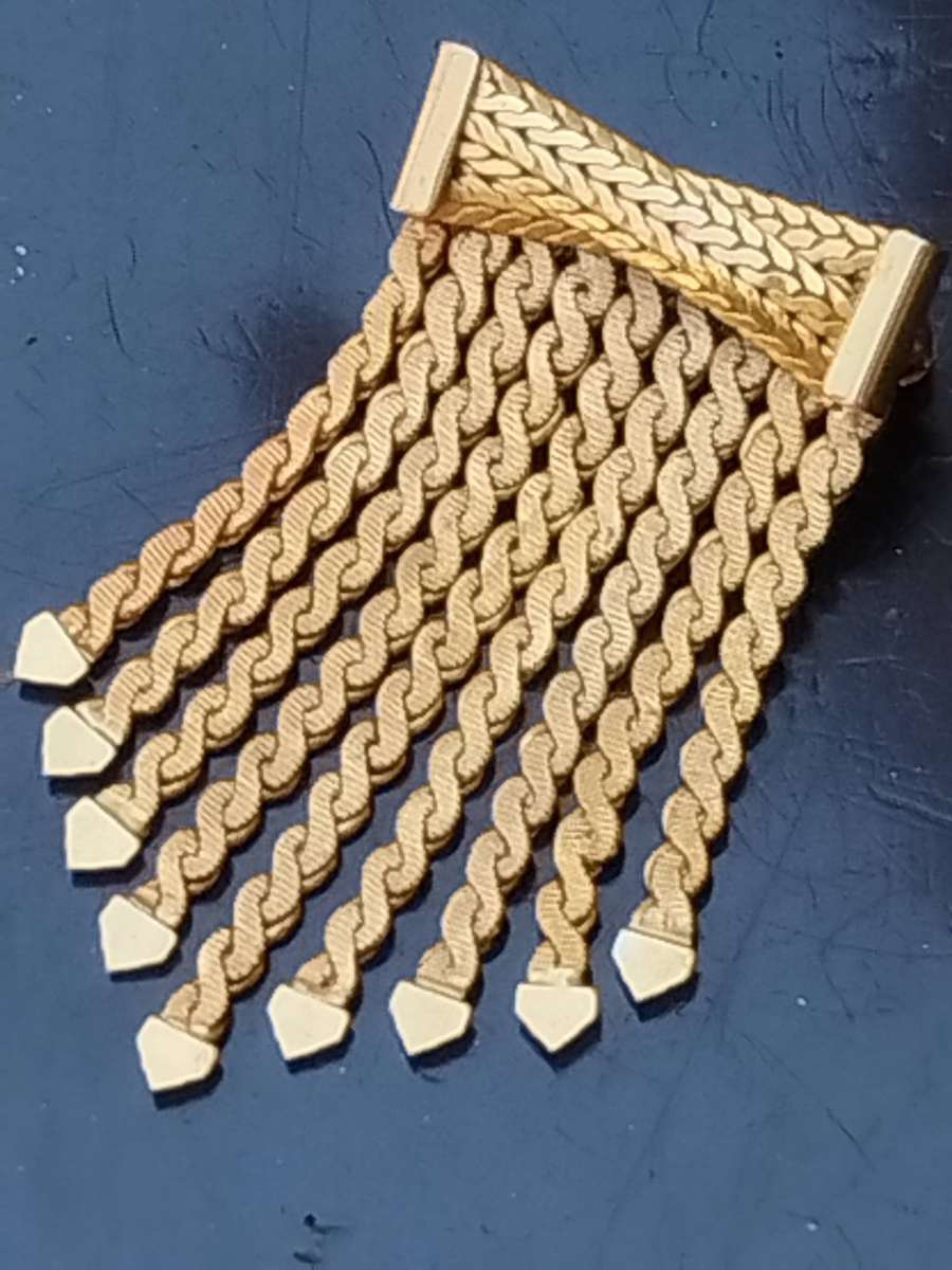 LADIES STUNNING VINTAGE GOLD BROOCH IN GREAT CONDITION