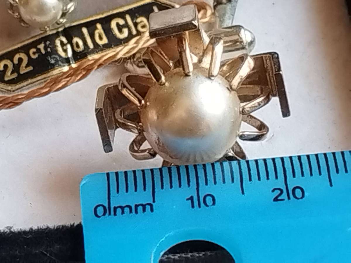 MENS VINTAGE 22CT GOLD CLAD PEARL CUFFLINKS WITH ORIGINAL DISPLAY BOX