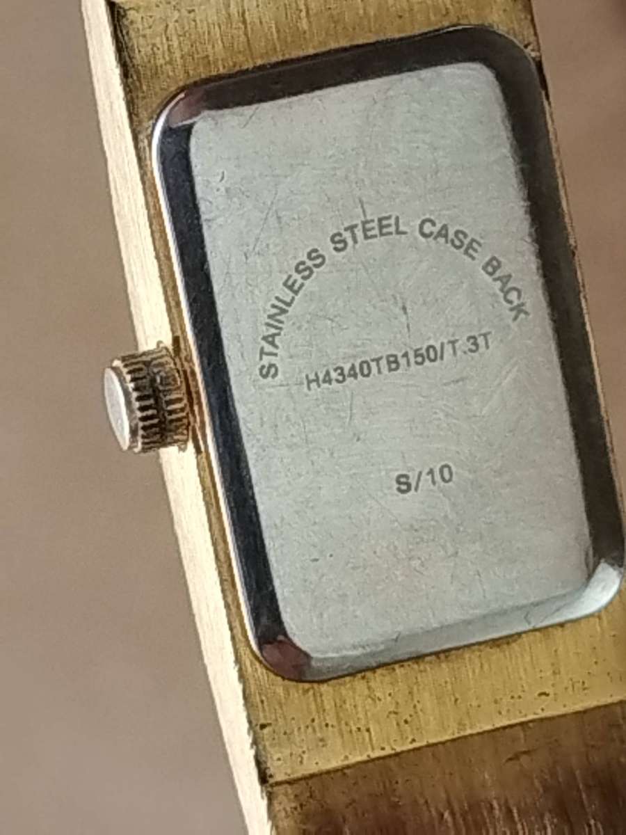 LADIES STUNNING TEMPO GOLD PLATED WATCH IN EXCELLENT WORKING CONDITION