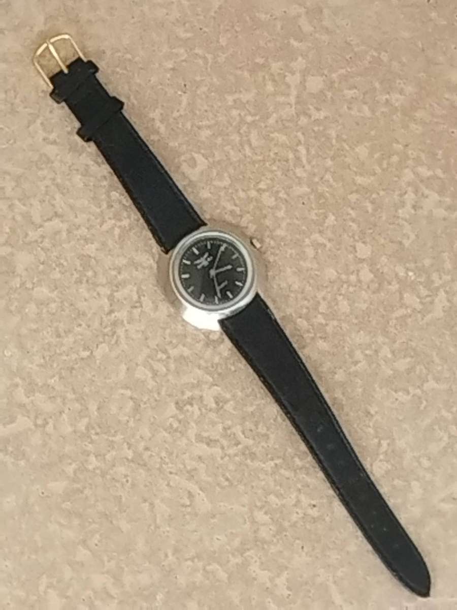 MENS VINTAGE ROMIL & J WATCH IN EXCELLENT WORKING CONDITION