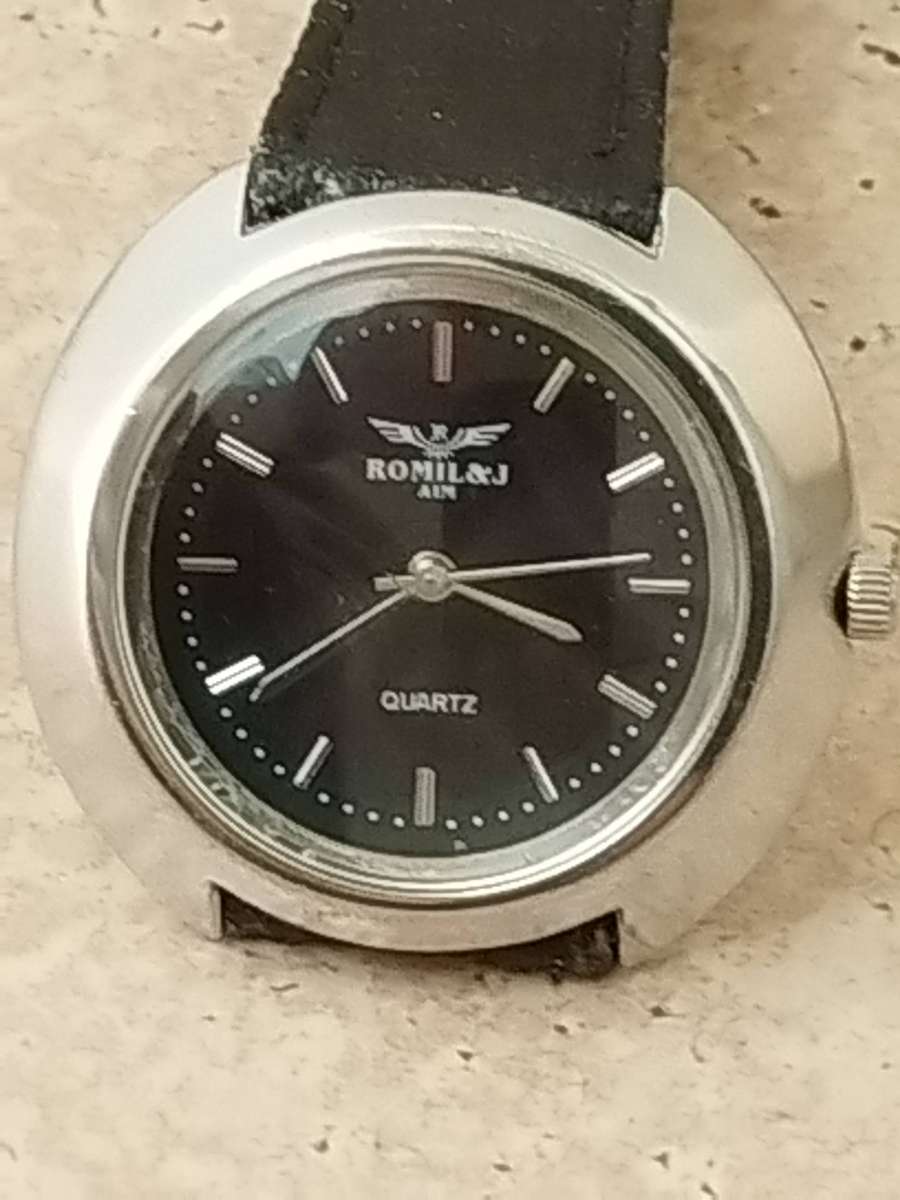 MENS VINTAGE ROMIL & J WATCH IN EXCELLENT WORKING CONDITION