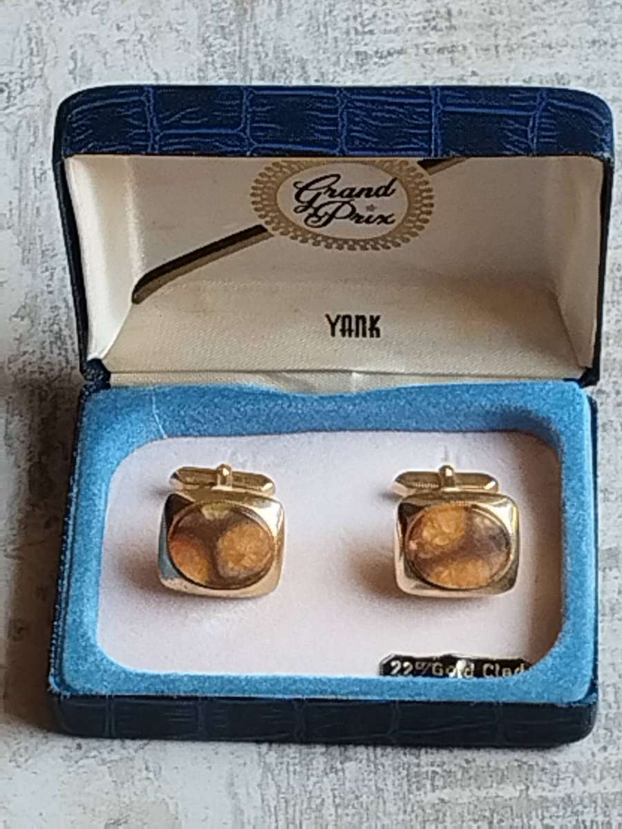 MENS VINTAGE 22CT GOLD CLAD TIGER EYE CUFFLINKS WITH ORIGINAL DISPLAY BOX
