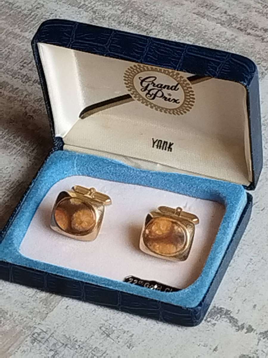 MENS VINTAGE 22CT GOLD CLAD TIGER EYE CUFFLINKS WITH ORIGINAL DISPLAY BOX