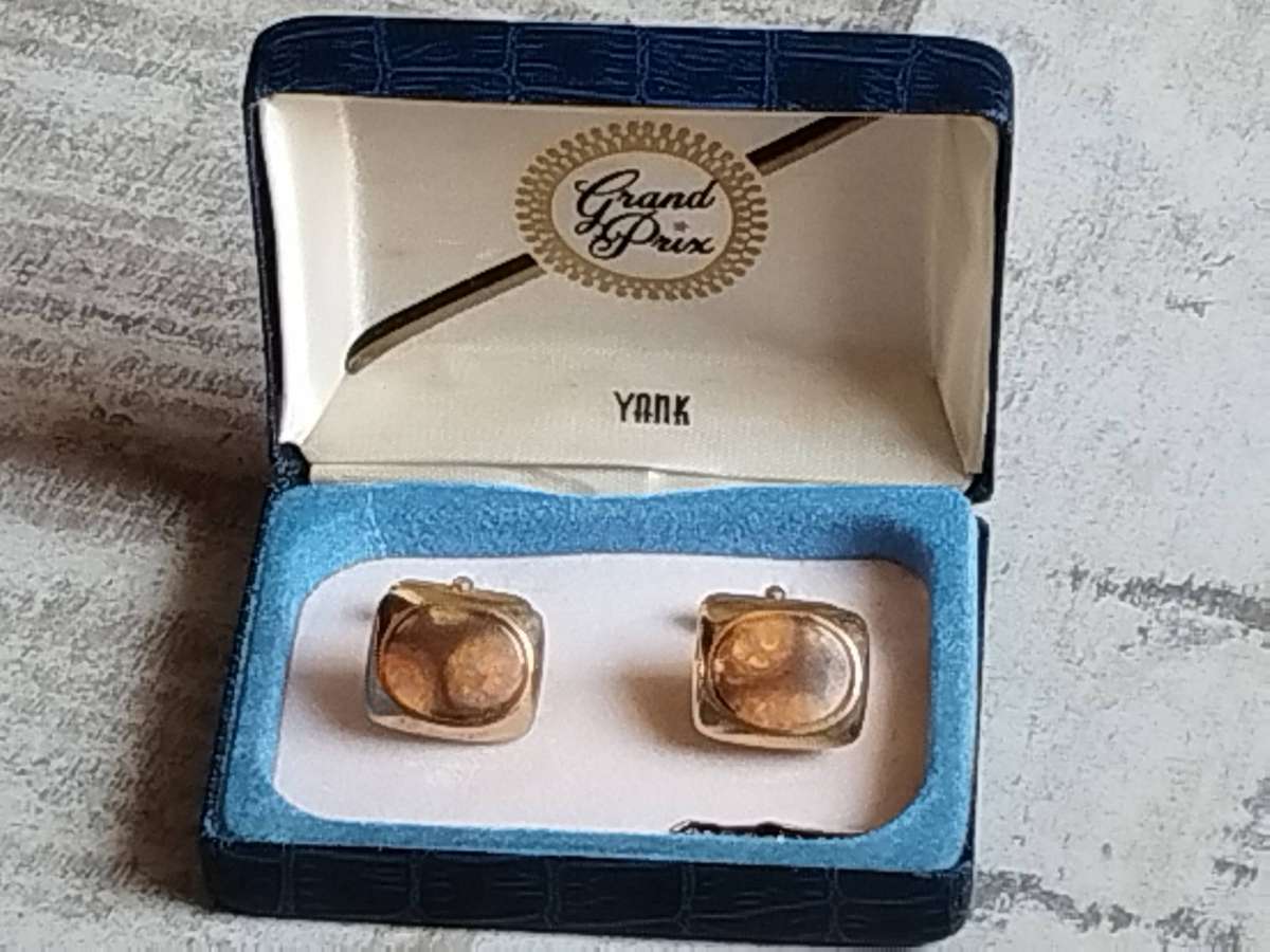 MENS VINTAGE 22CT GOLD CLAD TIGER EYE CUFFLINKS WITH ORIGINAL DISPLAY BOX