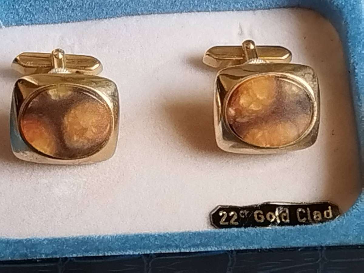 MENS VINTAGE 22CT GOLD CLAD TIGER EYE CUFFLINKS WITH ORIGINAL DISPLAY BOX