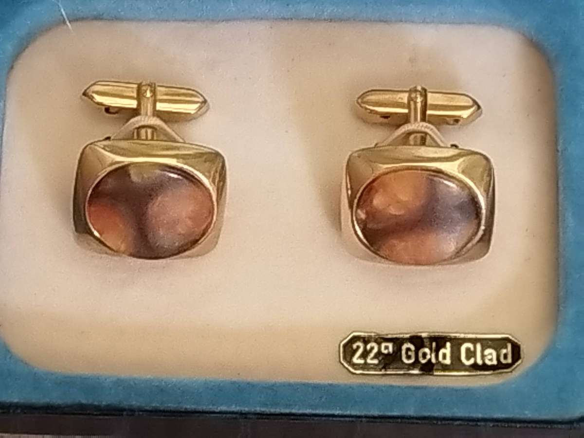 MENS VINTAGE 22CT GOLD CLAD TIGER EYE CUFFLINKS WITH ORIGINAL DISPLAY BOX