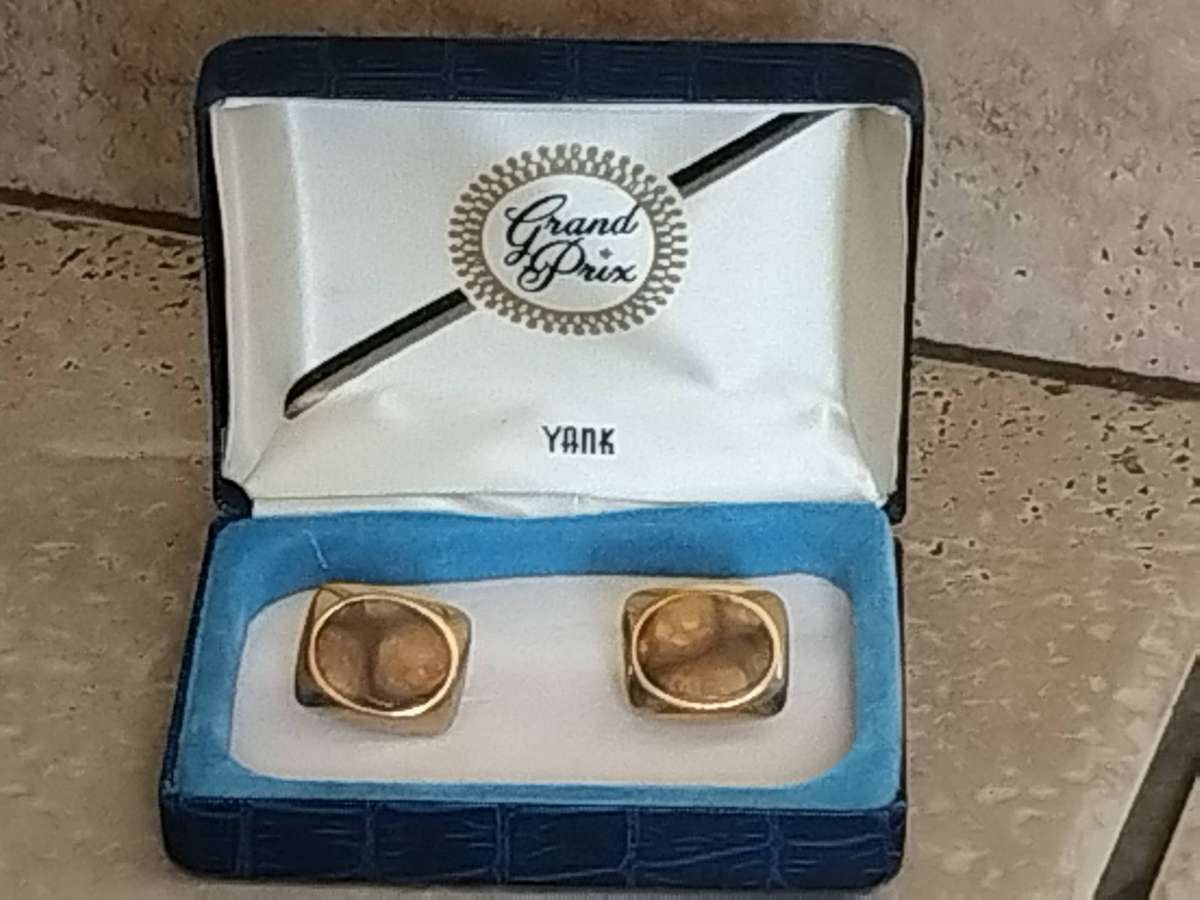 MENS VINTAGE 22CT GOLD CLAD TIGER EYE CUFFLINKS WITH ORIGINAL DISPLAY BOX