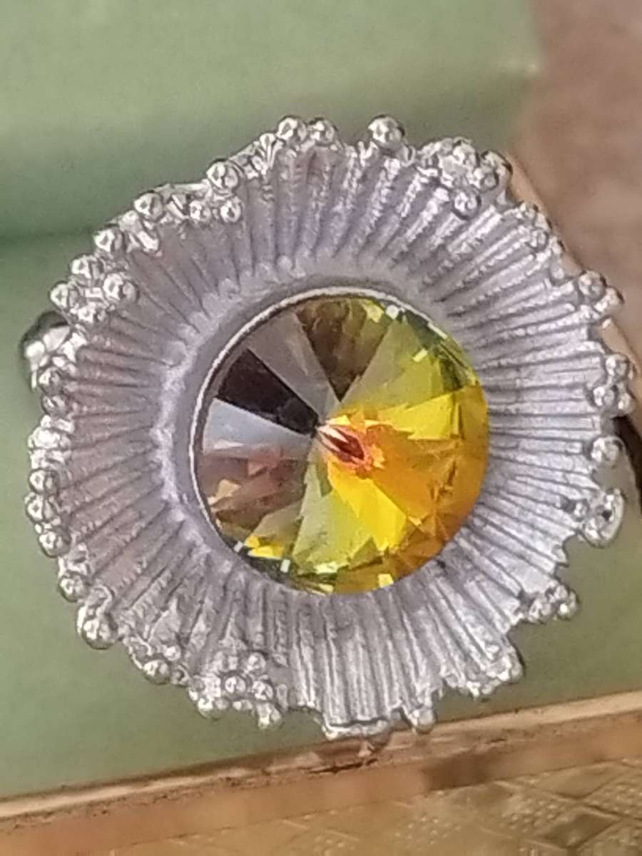 MENS VINTAGE RHODIUM CLAD CUFFLINKS IN ORIGINAL DISPLAY BOX