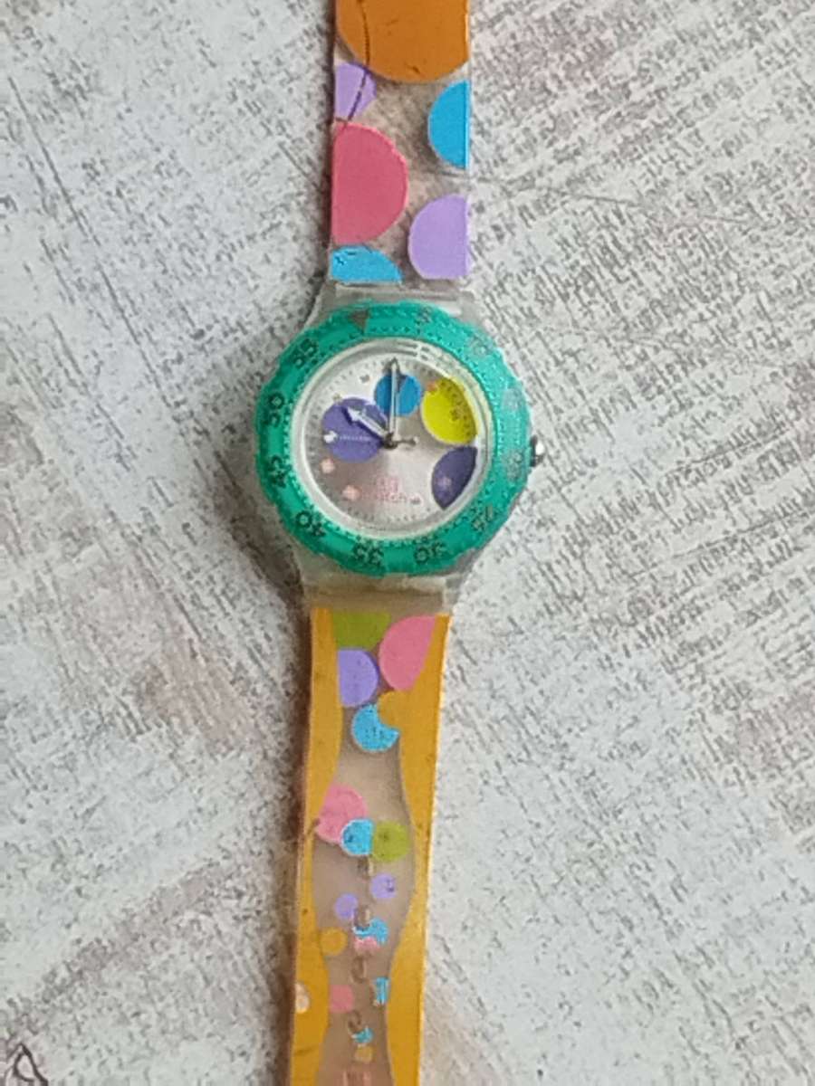 MENS XS SPORTS WATCH WITH ROTATING BEZEL IN EXCELLENT WORKING CONDITION