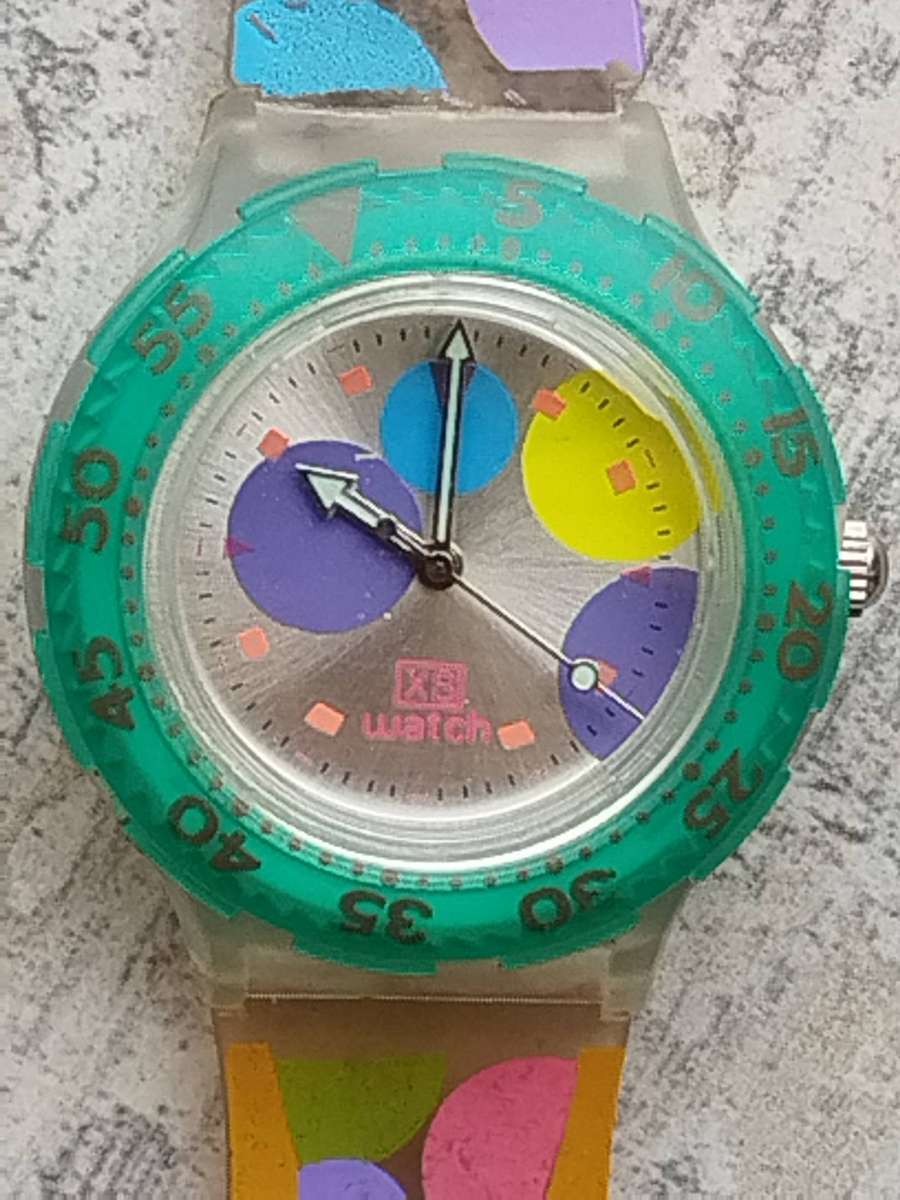 MENS XS SPORTS WATCH WITH ROTATING BEZEL IN EXCELLENT WORKING CONDITION